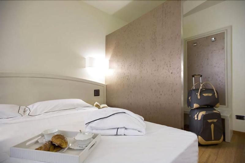 צ'רסקו Hotel Napoleon מראה חיצוני תמונה